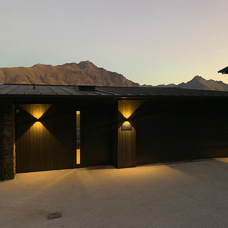 Rivendell, Luxury Cliff Top Home, Queenstown - Spa & Sauna Exterior foto