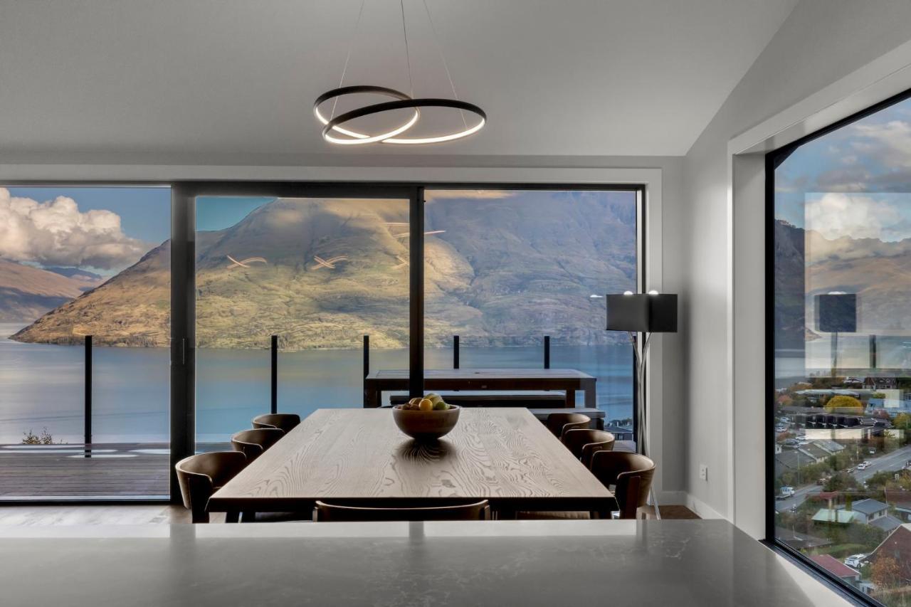 Rivendell, Luxury Cliff Top Home, Queenstown - Spa & Sauna Exterior foto