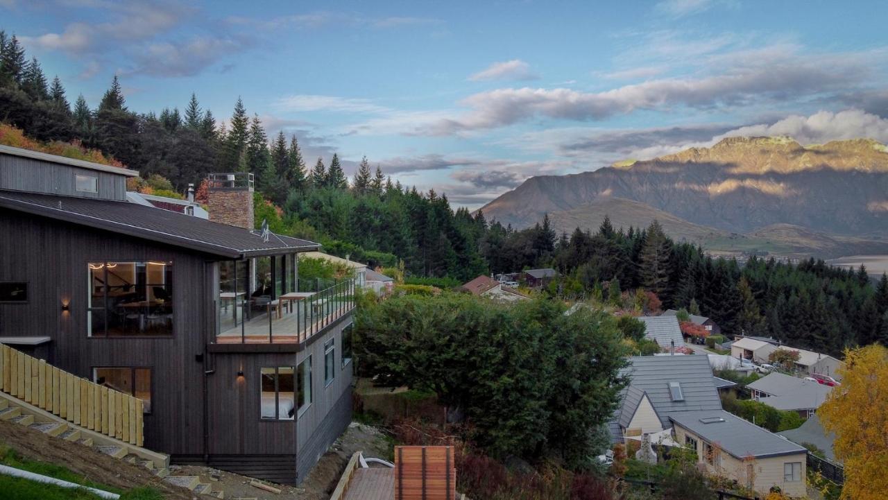 Rivendell, Luxury Cliff Top Home, Queenstown - Spa & Sauna Exterior foto