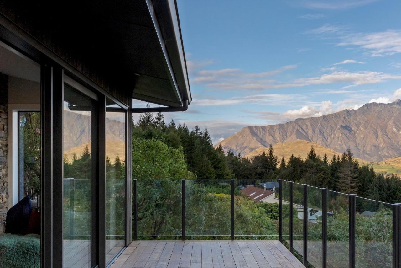 Rivendell, Luxury Cliff Top Home, Queenstown - Spa & Sauna Exterior foto