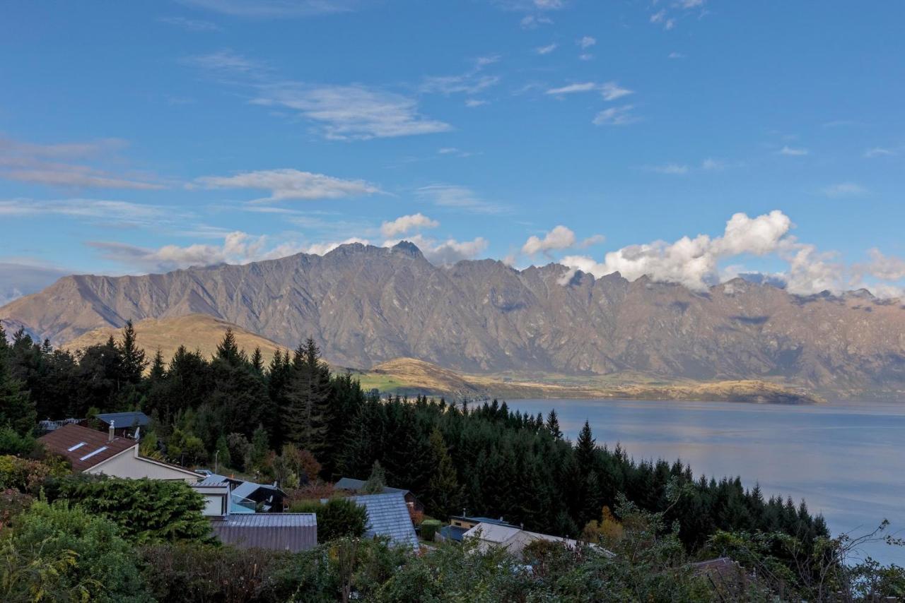 Rivendell, Luxury Cliff Top Home, Queenstown - Spa & Sauna Exterior foto