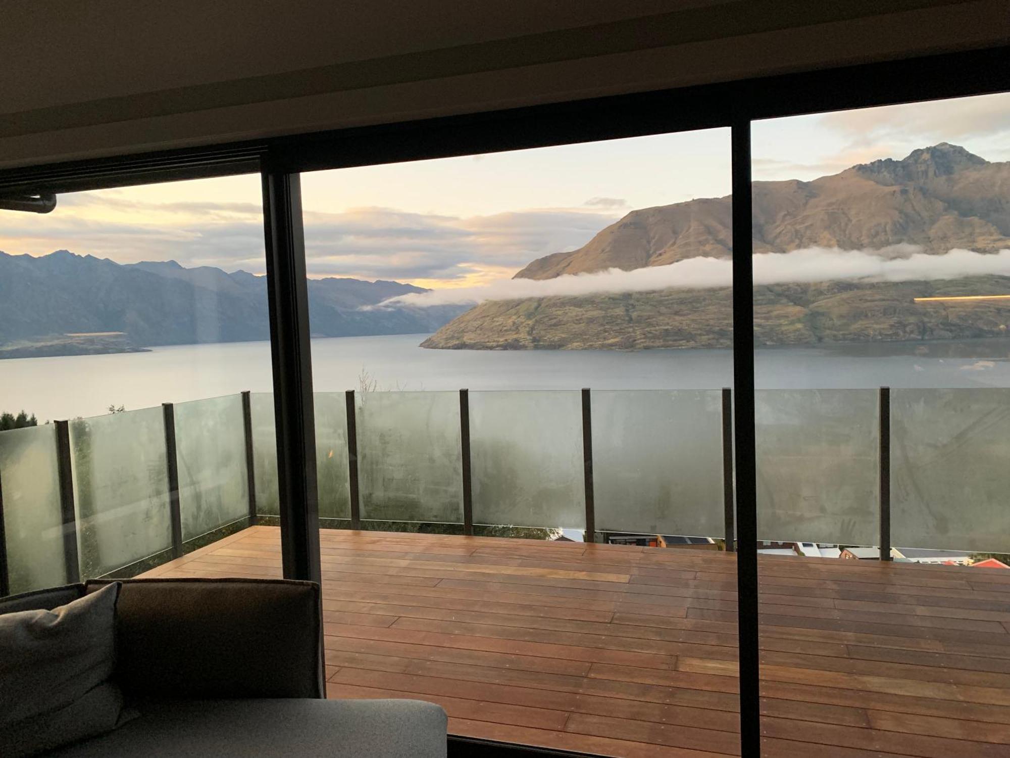 Rivendell, Luxury Cliff Top Home, Queenstown - Spa & Sauna Exterior foto